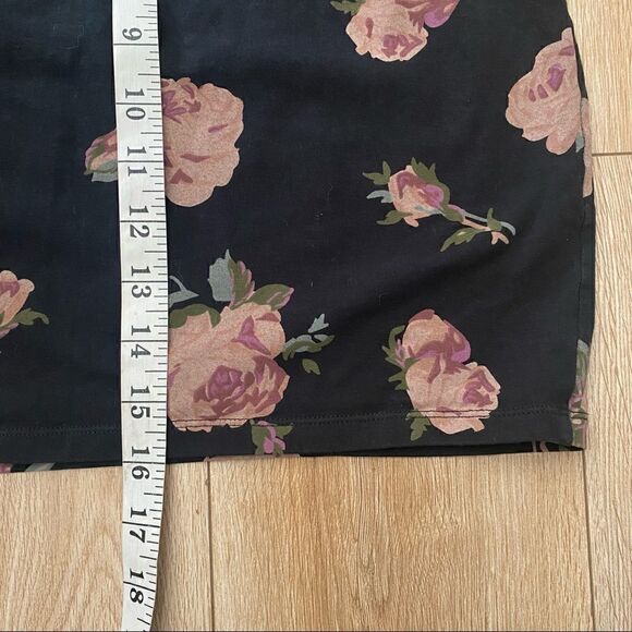 Talula Floral Bodycon Mini Skirt Womens XS/S - Picture 5 of 5